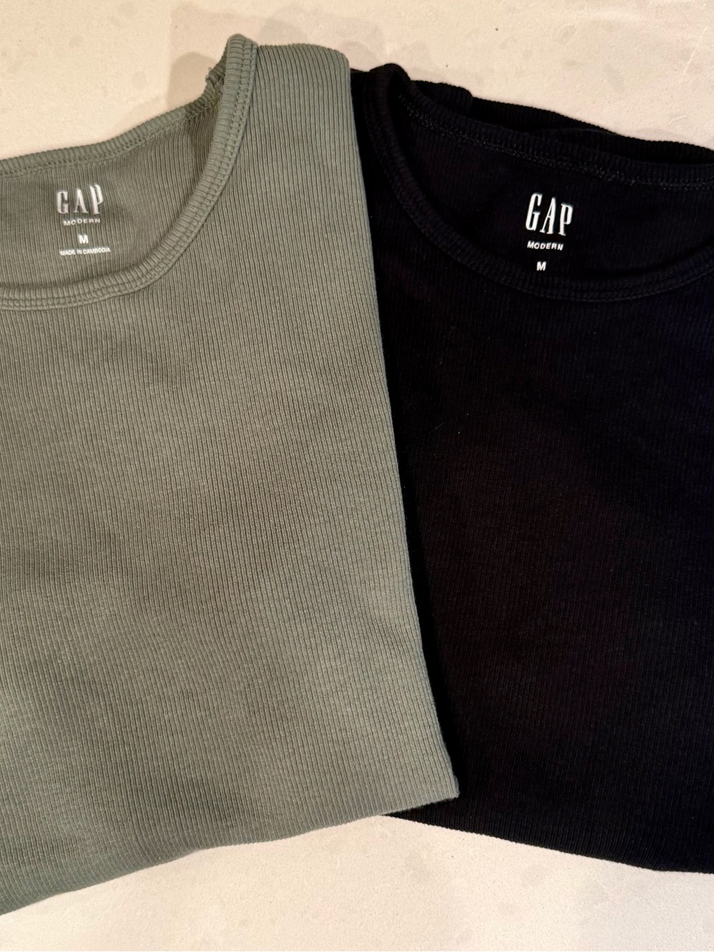 GAP women’s ribbed Tee’s. Size M.
